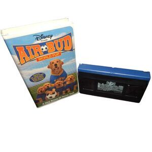 DISNEY'S AIR BUD WORLD PUP vintage VHS in original plastic clamshell case
